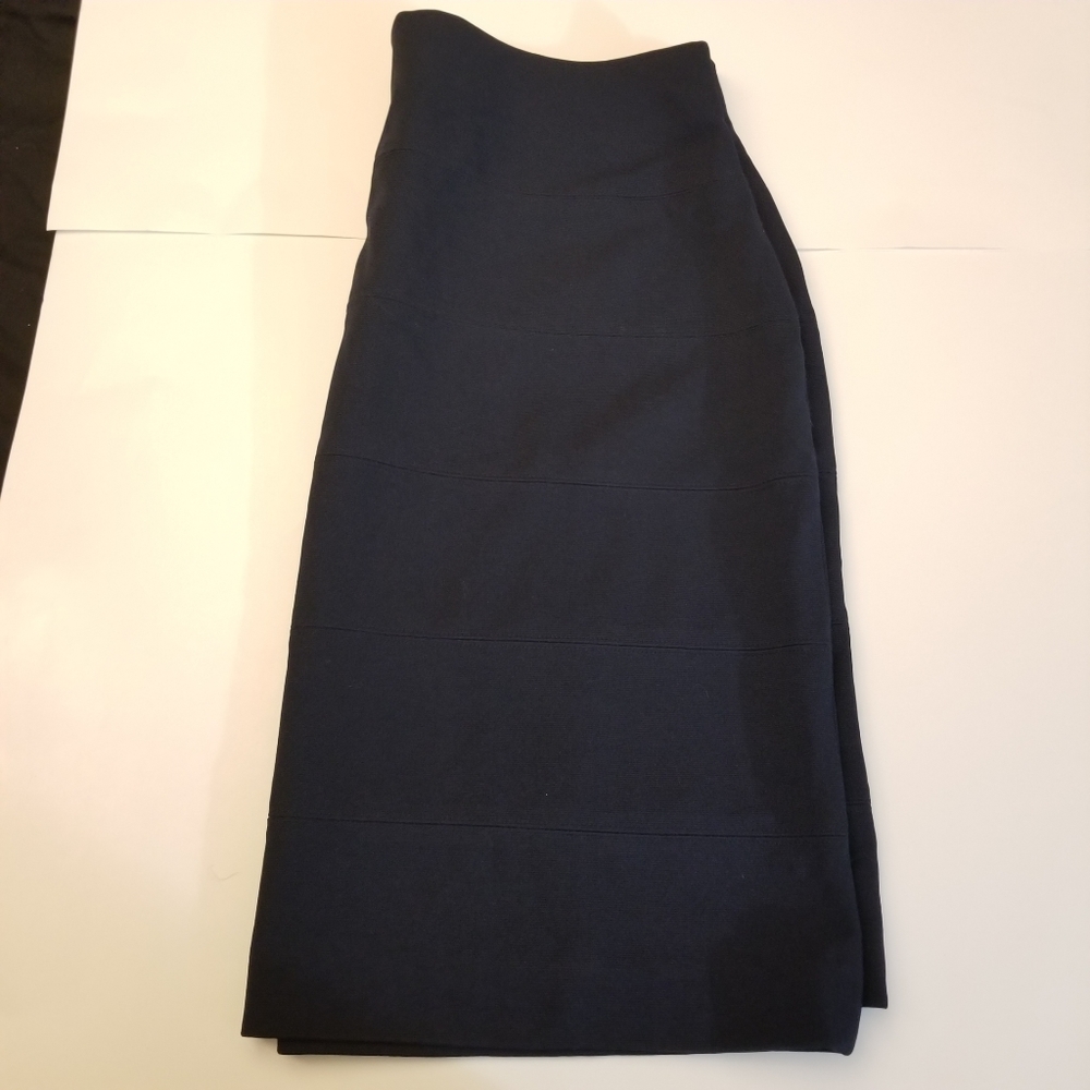 Skirt - Picture 2 of 4